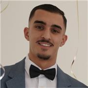 Prof à domicile et étudiant en Master Comptabilité en parallèle.